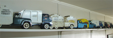 line-of-trucks-v1