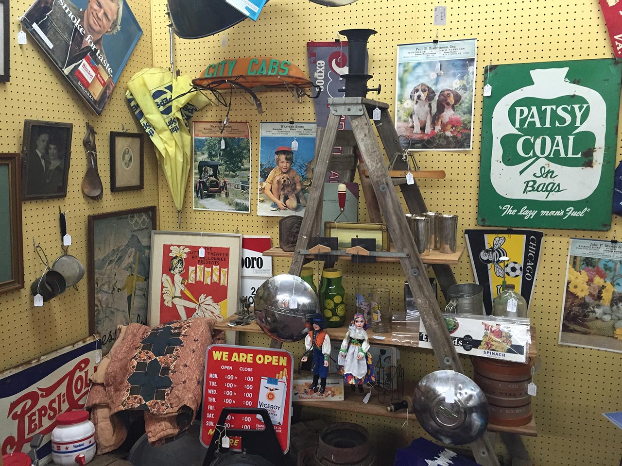 Store Gallery - King Antique Mall